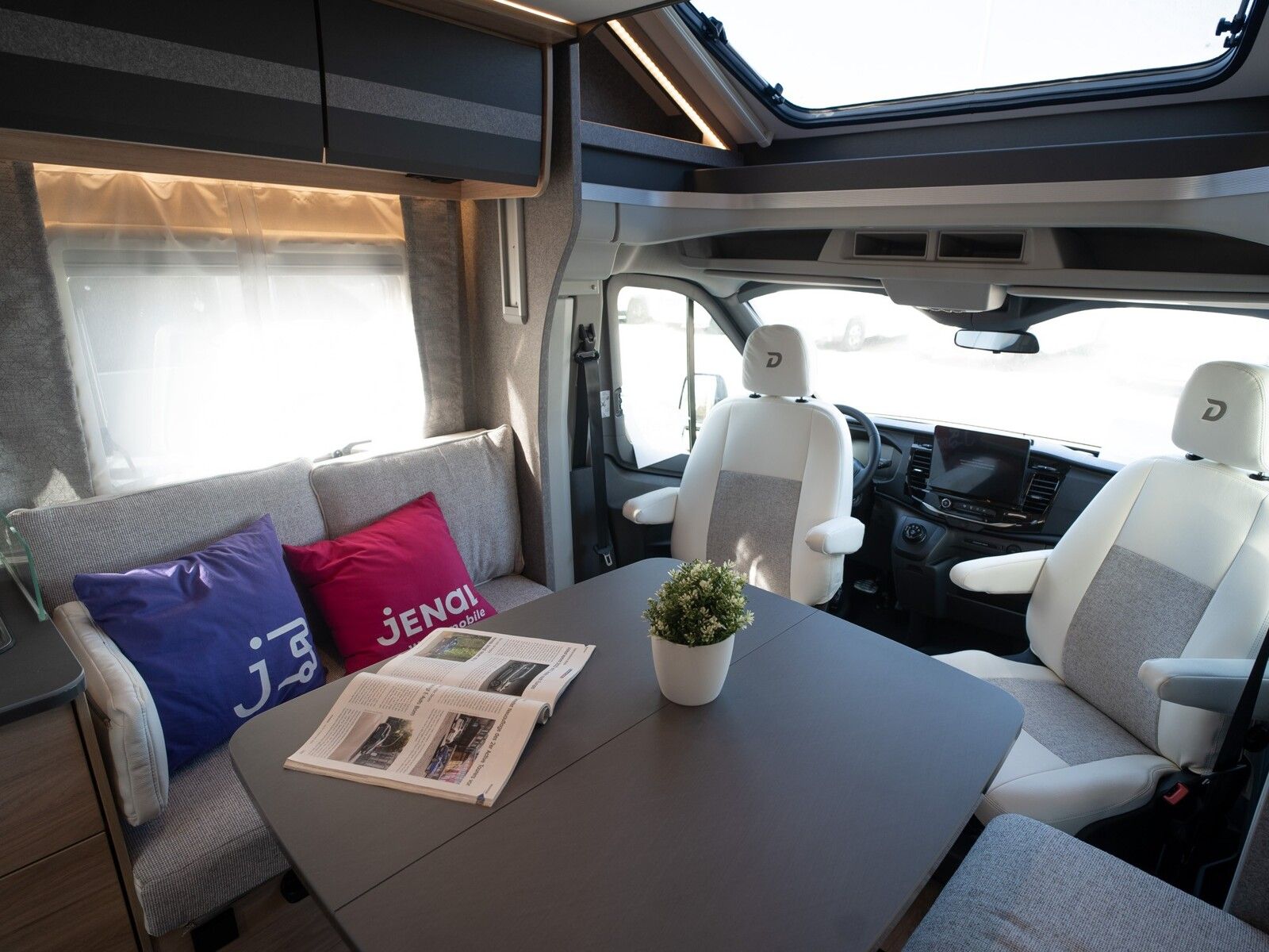 Fahrzeugabbildung Dethleffs Just Go Active T 7055 DBL Hubbett*Markise*Kamera