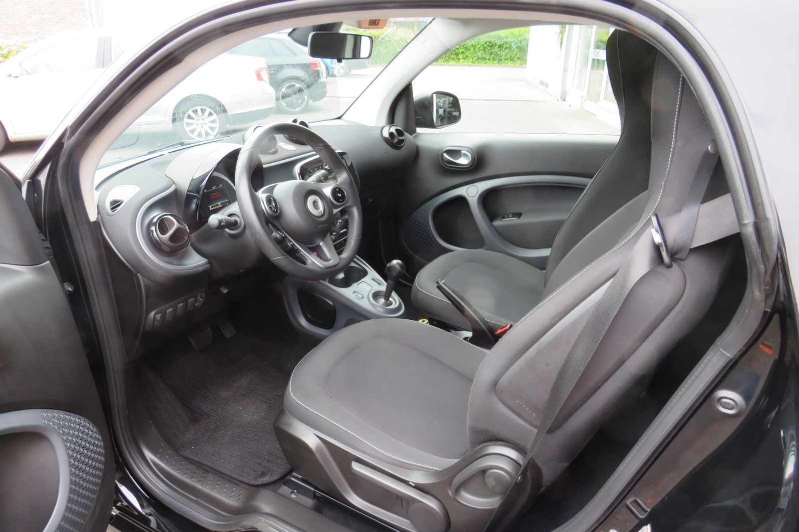 Fahrzeugabbildung Smart FOR TWO PASSION AUTOMATIK GLASDACH KLIMA ALU