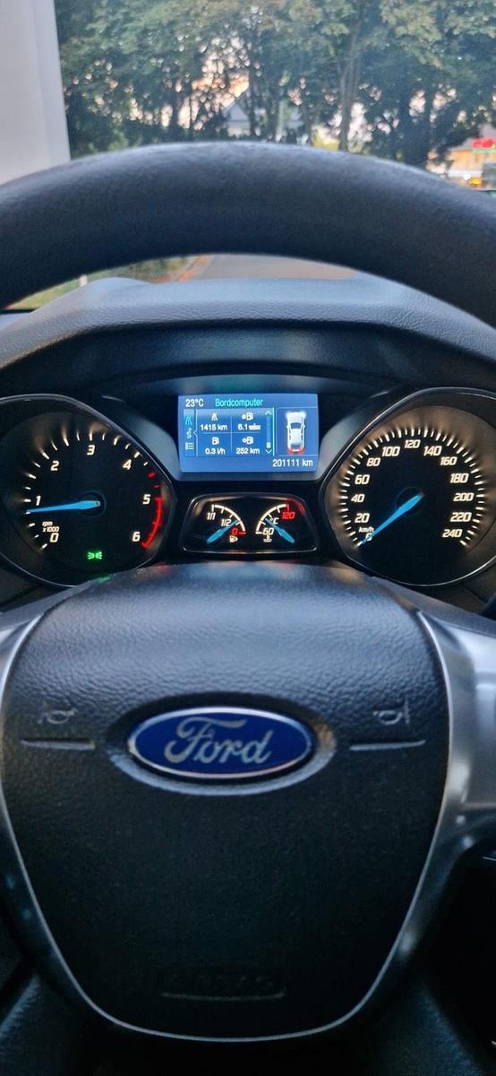 Ford Focus 2014 — engine 105 HP (77kW)