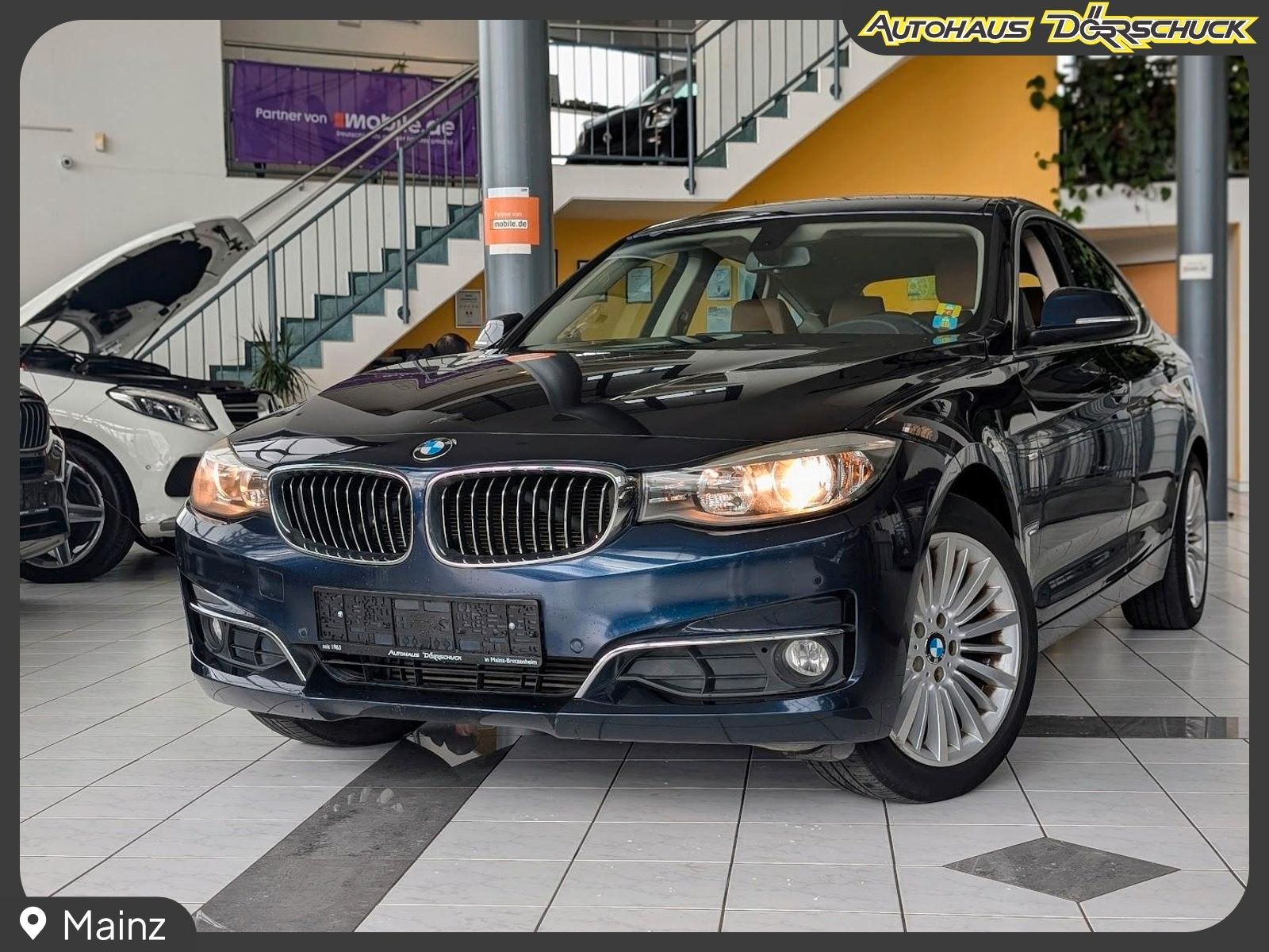 BMW 320d xDrive GT Luxury. AHK. NAVI. PDC. 4x4