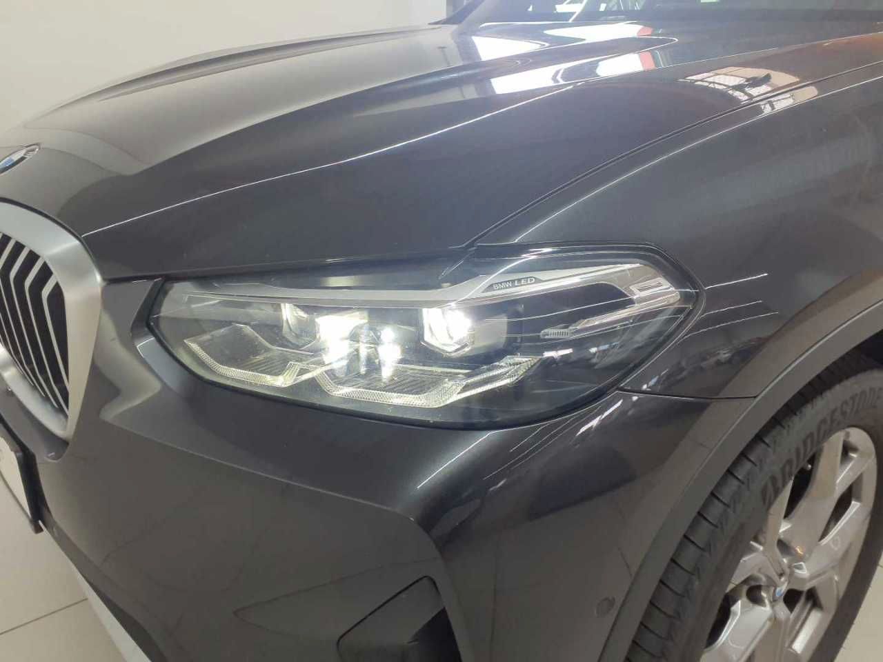 BMW X3 xDrive20d Aut. Navi Leder SHZ  foto 16