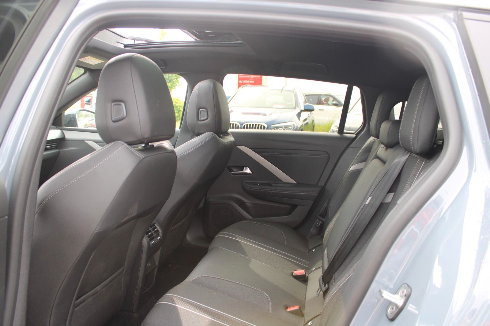 Opel Astra - Bild 17