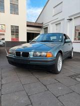 BMW E36 320i Limousine 1. Hd AHK - BMW aus 1996: E36