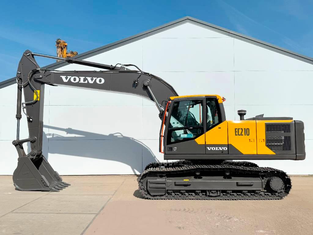 Volvo EC210 - Unused / New 2025 Model / Hammer Lines