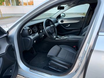 Mercedes E 220 - 10