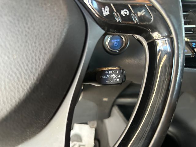 Toyota C-HR  Hybrid Flow