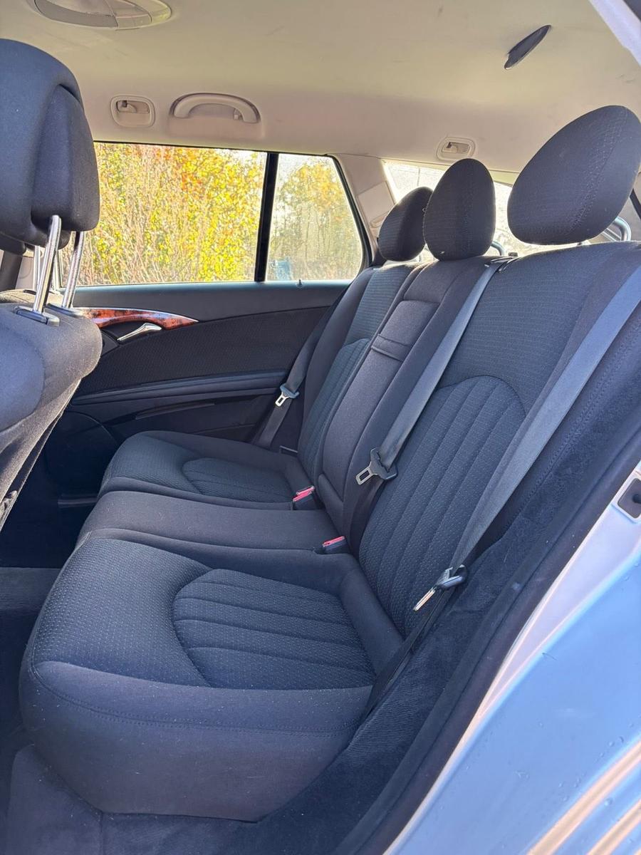 Mercedes-Benz E220 2007 — photo 10