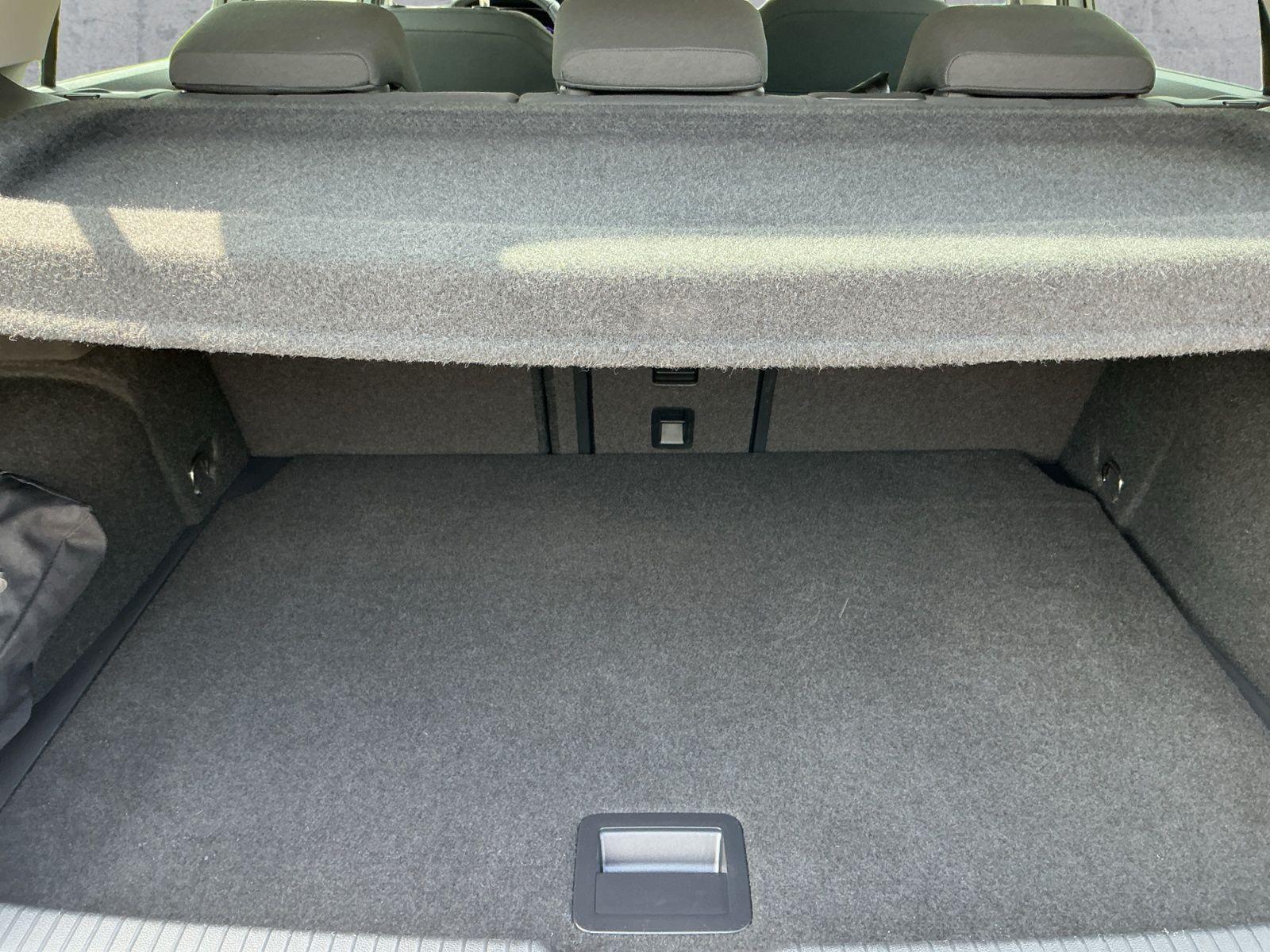 Volkswagen Golf VIII 1.5 TSI LIFE LED+NAV+APP+ACC+SHZ+2xPDC, миниатюра 14