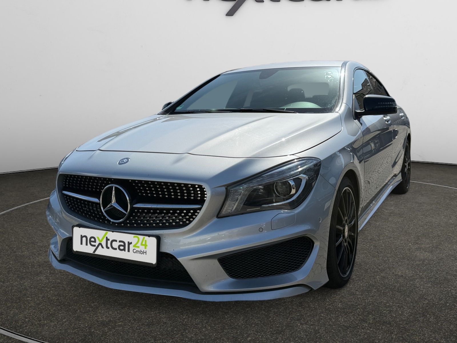 MERCEDES-BENZ CLA 220 CDI / dAMG LINE|LEDER|NAVI|PDC|18´Z