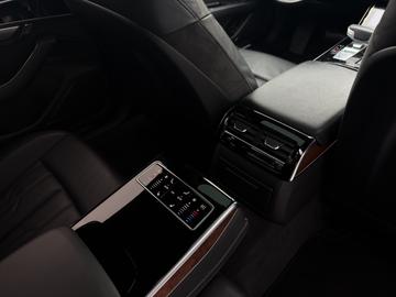 2019 AUDI A8 — миниатюра 15