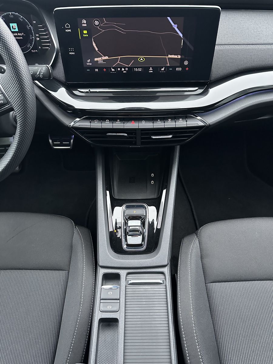 Fahrzeugabbildung SKODA Octavia Combi iV DSG Sportline NAV+LED+PANO+VC