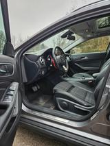 Mercedes-Benz GLA 220 d 4MATIC  - Mercedes-Benz GLA 220 von privat
