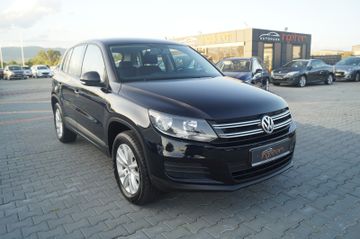 Volkswagen Tiguan - 1