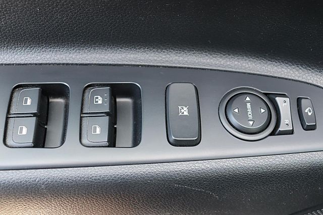 Stonic 1.0 T-GDI Vision PDC KLIMA SHZ BT FREISP.