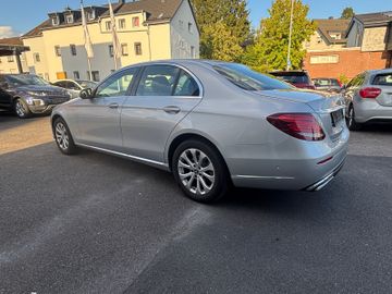 Mercedes E 200 - 6