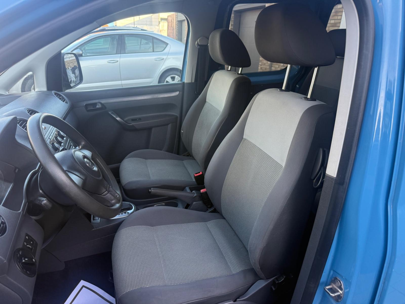 Volkswagen Caddy 2010 — photo 10