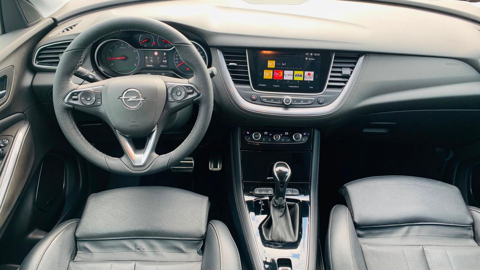 Opel Grandland Leder Navi AHK Sitzbelüft. LED