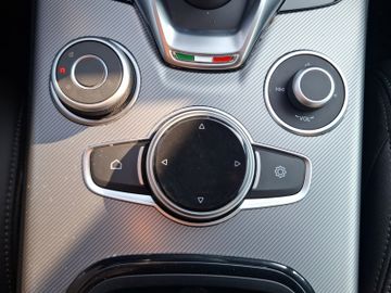 Alfa Romeo Stelvio Veloce Q4 2.0 Turbo 16V Kam.+KeyLess+SHZ