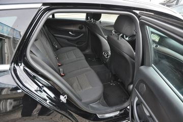 Mercedes E 220 - 8