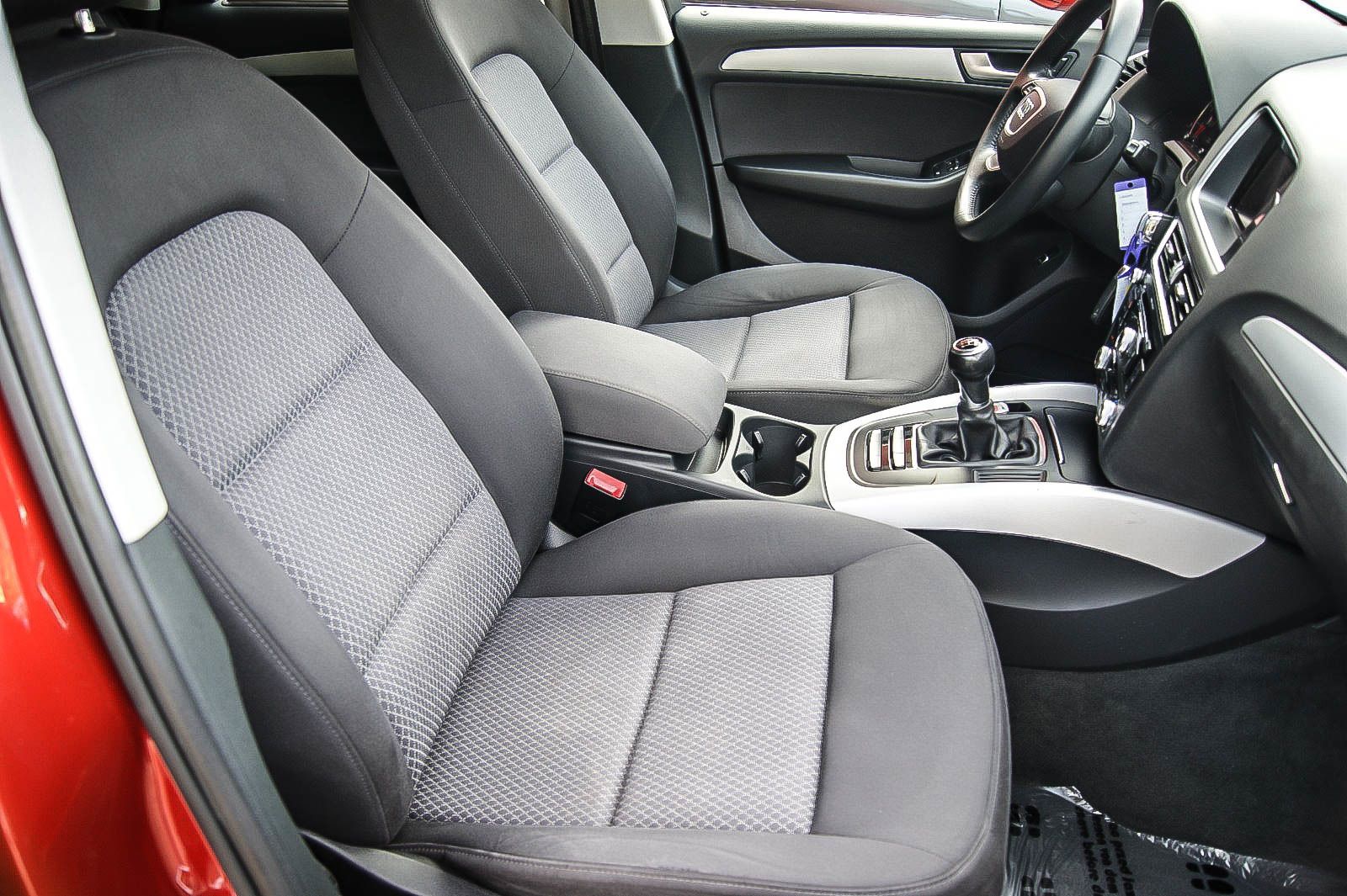 Fahrzeugabbildung Audi Q5 2.0 TFSI quattro Offroad XENON ANHÄNGERKUPPLG