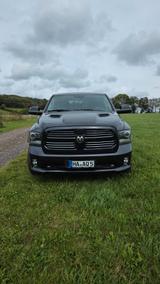 Dodge RAM 1500 Cre Cab V8 4x4 LPG - Dodge RAM: Von Privat