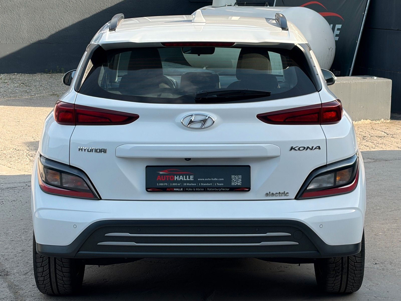 Fahrzeugabbildung Hyundai KONA E Select SHZ LHZ ACC LKA LFA Navi CarPlay