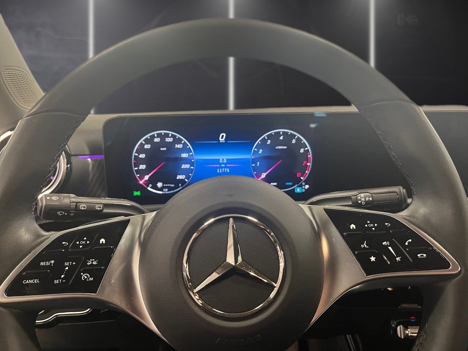Fahrzeugabbildung Mercedes-Benz A 180 Progressive*AHK*LED*MBUX-Premium*Kamera*