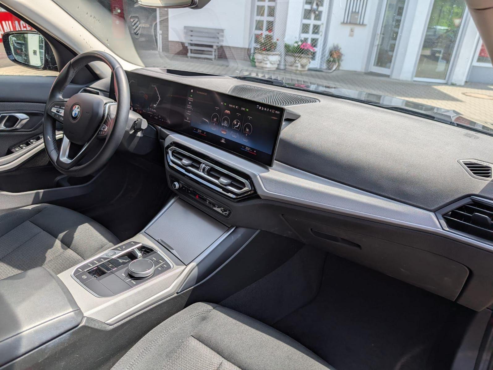 BMW 3 Series i Limousine Navi Innovation HUD Kamera SHZ, миниатюра 7