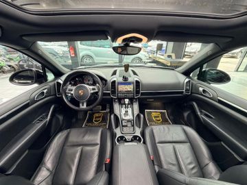 Porsche Cayenne - 7