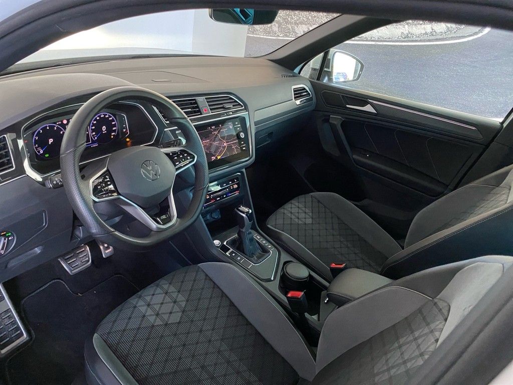 Volkswagen Tiguan 1.5 TSI DSG R-Line AHK PANO NAVI IQ.LIGHT foto 4