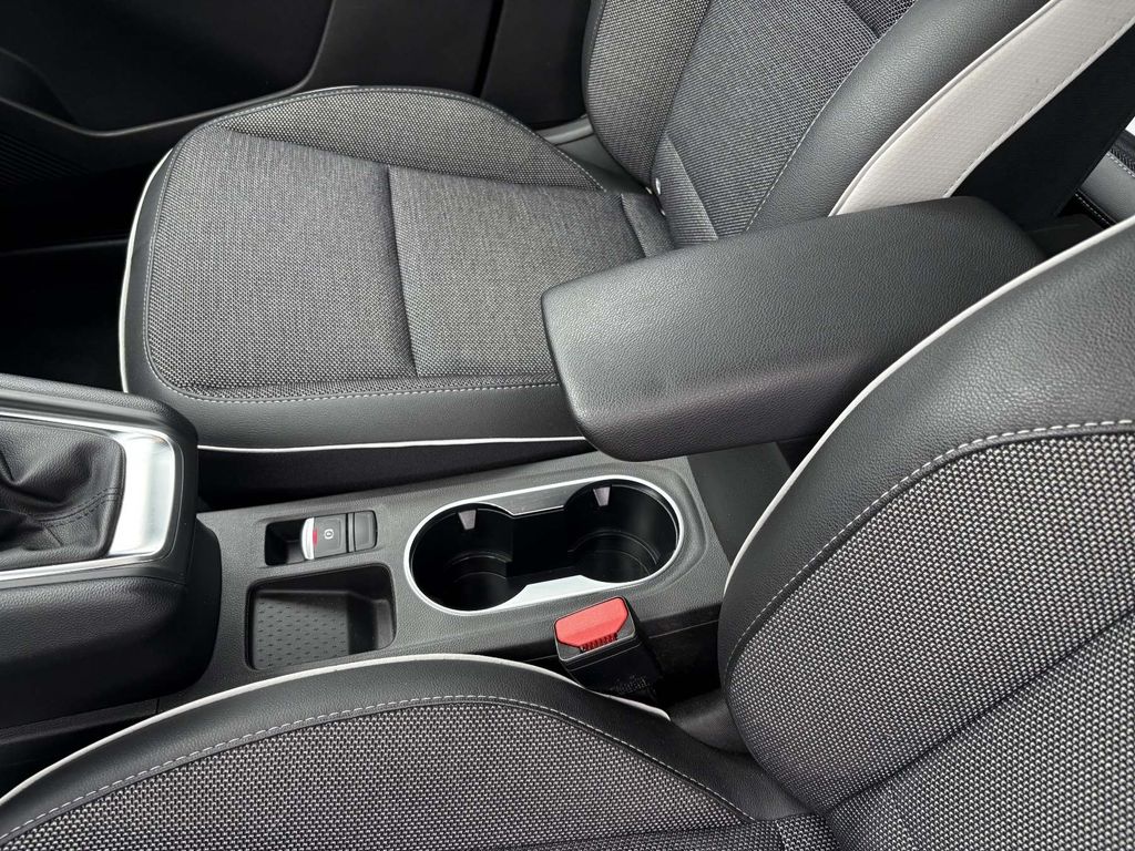 RENAULT Captur - Bild 9