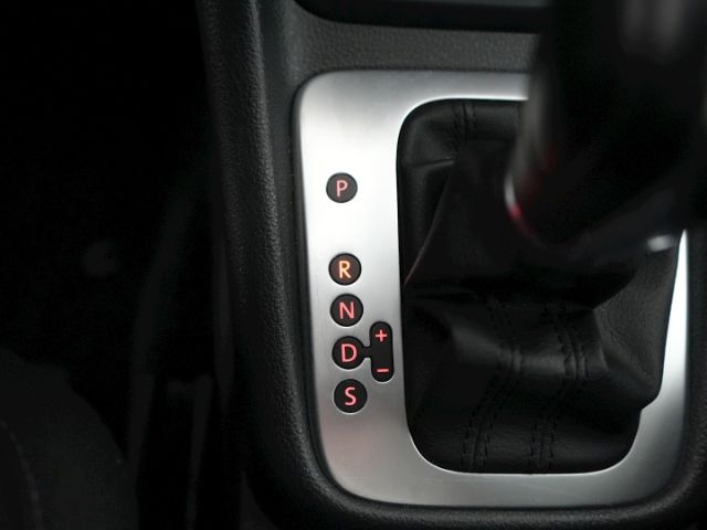Sharan COMFORTLINE TDI DSG 7-SITZER+NAVI+SITZHEI