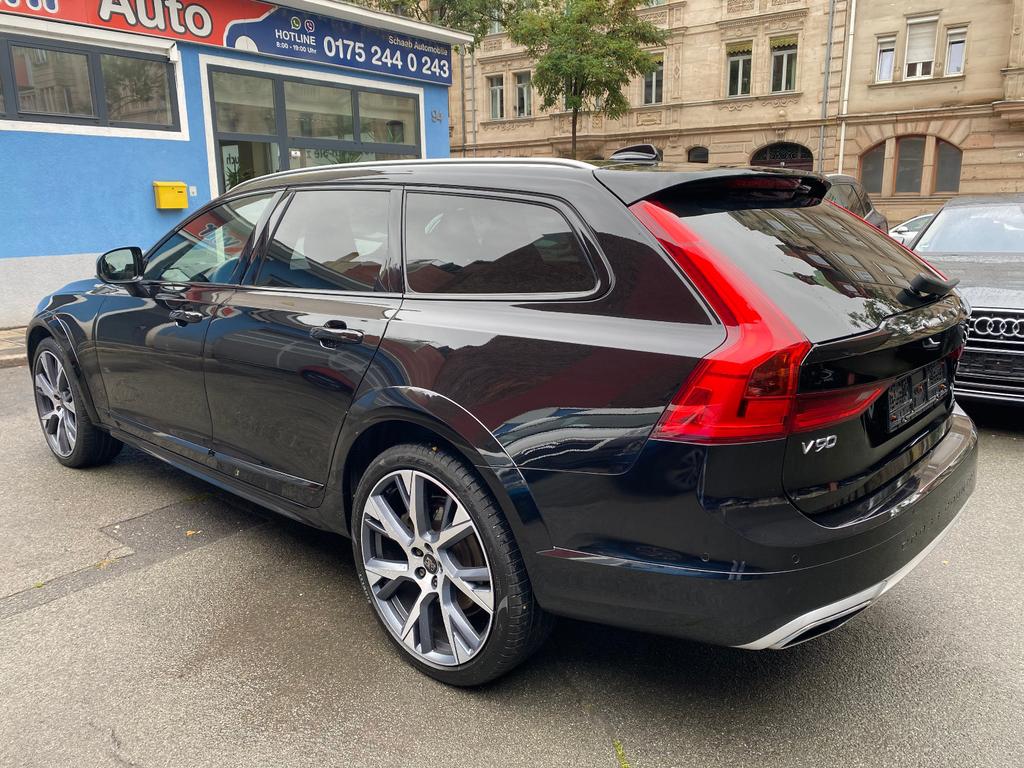 Volvo V90 Cross Country