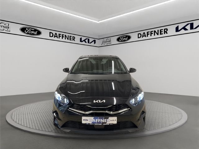 Fahrzeugabbildung Kia Ceed Ultimate Edition Navi totWinkelASS Kamera