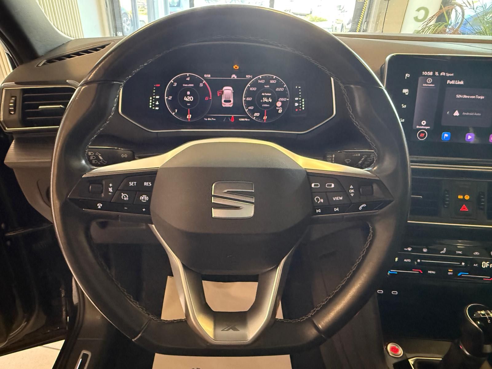 Fahrzeugabbildung SEAT Tarraco Xcellence/ PANORAMA/LEDER/AHK