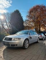 Audi A4 b6 avant 2.4 v6 s line Interieur - Audi A4 aus 2002: Line