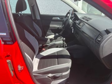 Fahrzeugabbildung SKODA Fabia 1.2 Joy Klimaaut. SHZ DAB Temp. uvm