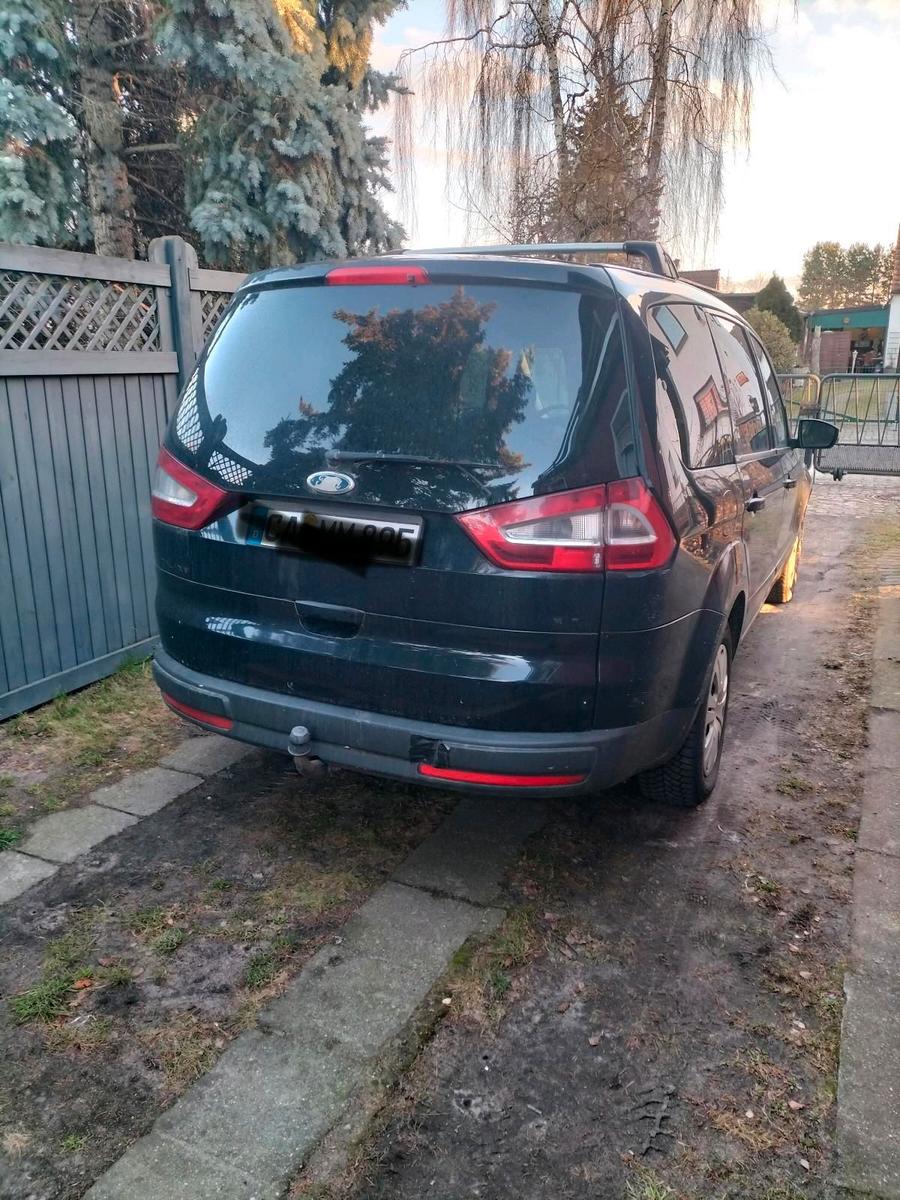 Ford Galaxy 2008 — photo 12