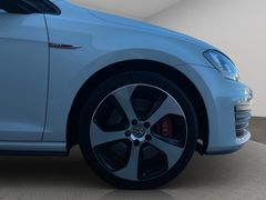 VW Golf VII Lim. GTI Performance 230PS | SHZ | Temp