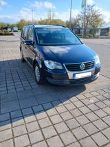 Volkswagen Touran 1.4 TSI United United - Volkswagen Touran aus 2008: United