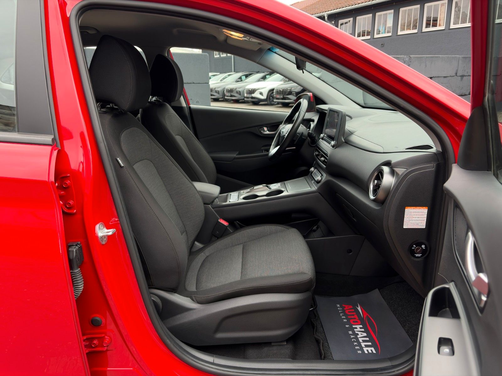 Fahrzeugabbildung Hyundai KONA Select Elektro CarPlay Kamera SHZ LHZ DAB+