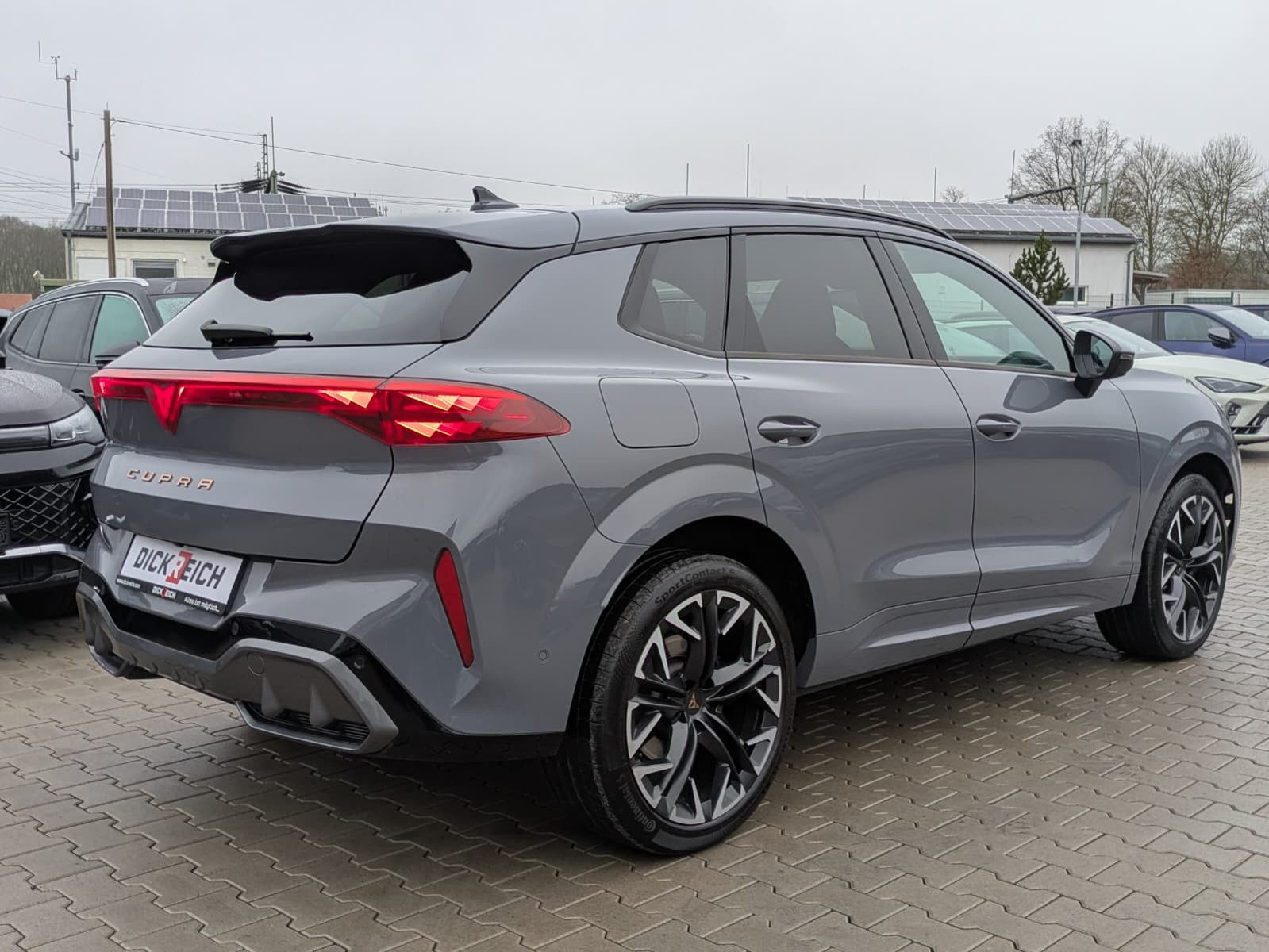 Fahrzeugabbildung CUPRA Terramar 2.0 TSI 4D VZ HUD*MATRIX*PANO*DCC*20"