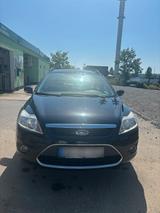 Ford Focus 1.8 Turnier Titanium - Ford Focus aus 2010: Titanium
