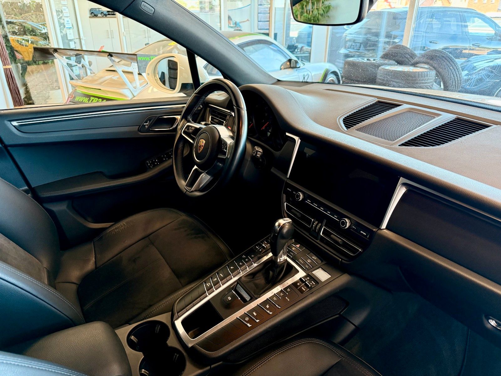 Fahrzeugabbildung Porsche Macan PDK ACC/ Kamera/ Standheizung