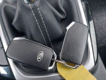 Kia cee'd SW 1.5 GT-Line+Bi-Xenon+Shz+LkHz+Navi+Kame