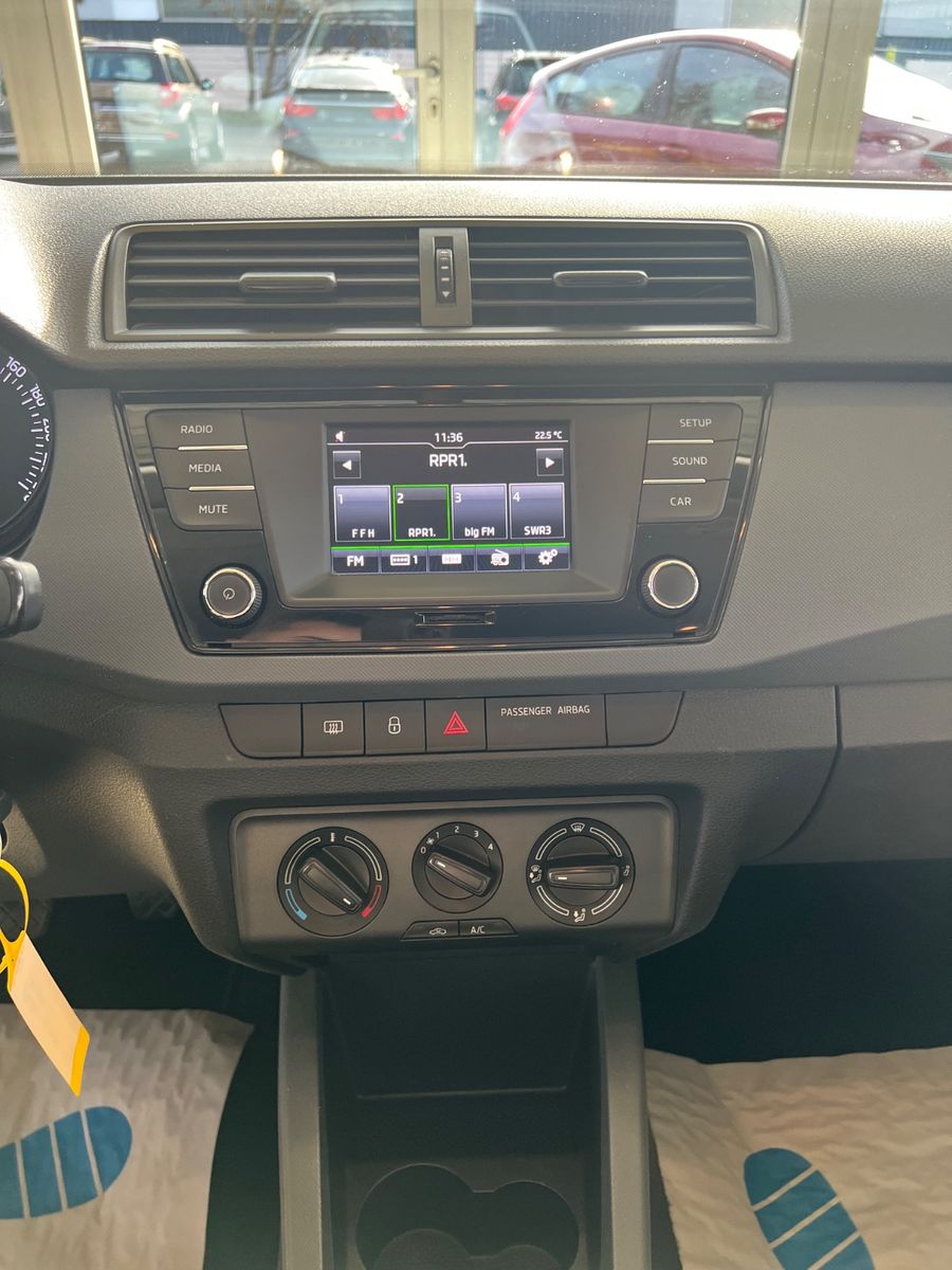 Fahrzeugabbildung SKODA Fabia Combi Active * TÜV/AU NEU * 2.HAND *