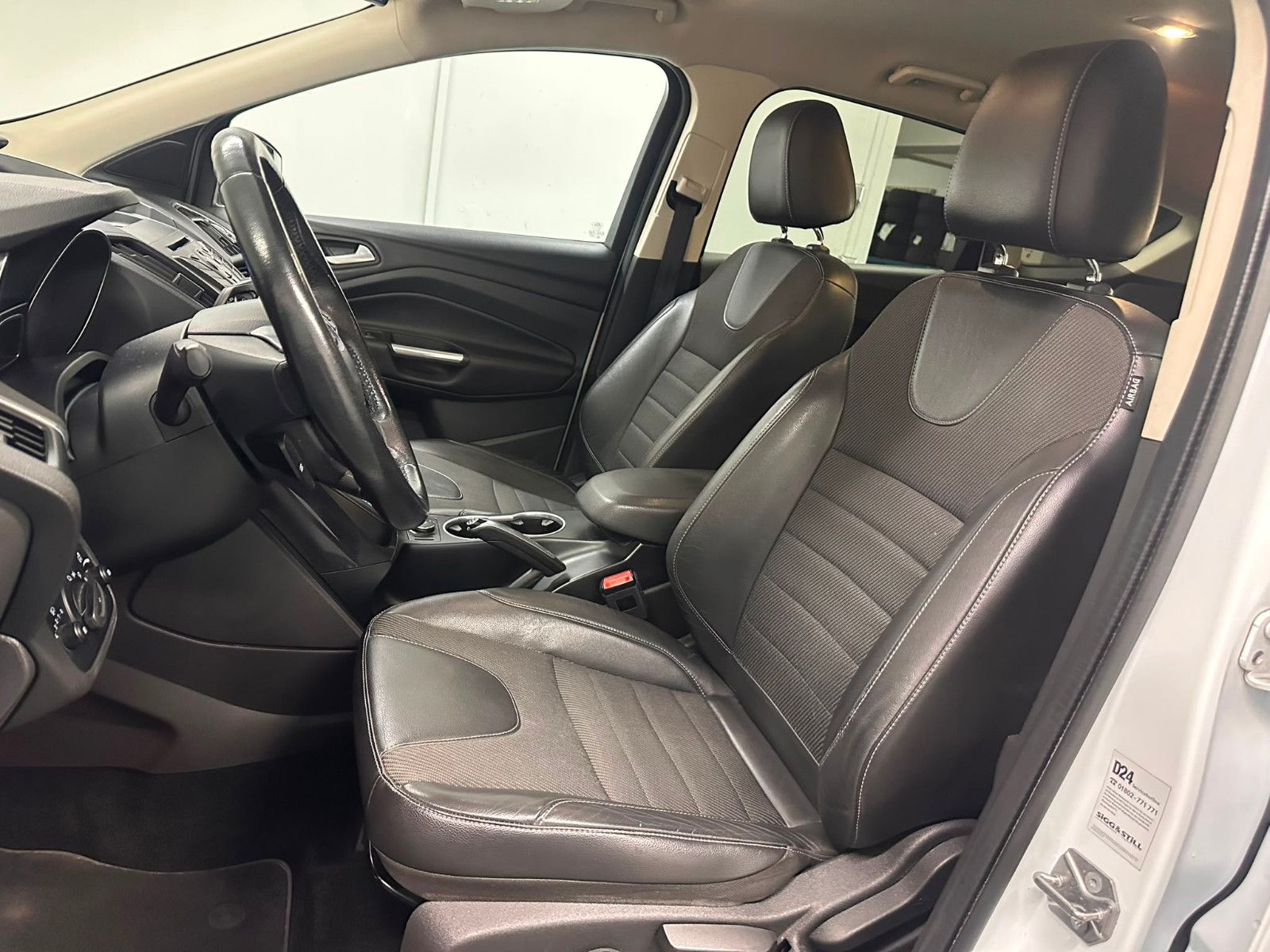 Fahrzeugabbildung Ford Kuga Titanium *TEMPO*KLIMA*SPORTSITZE*