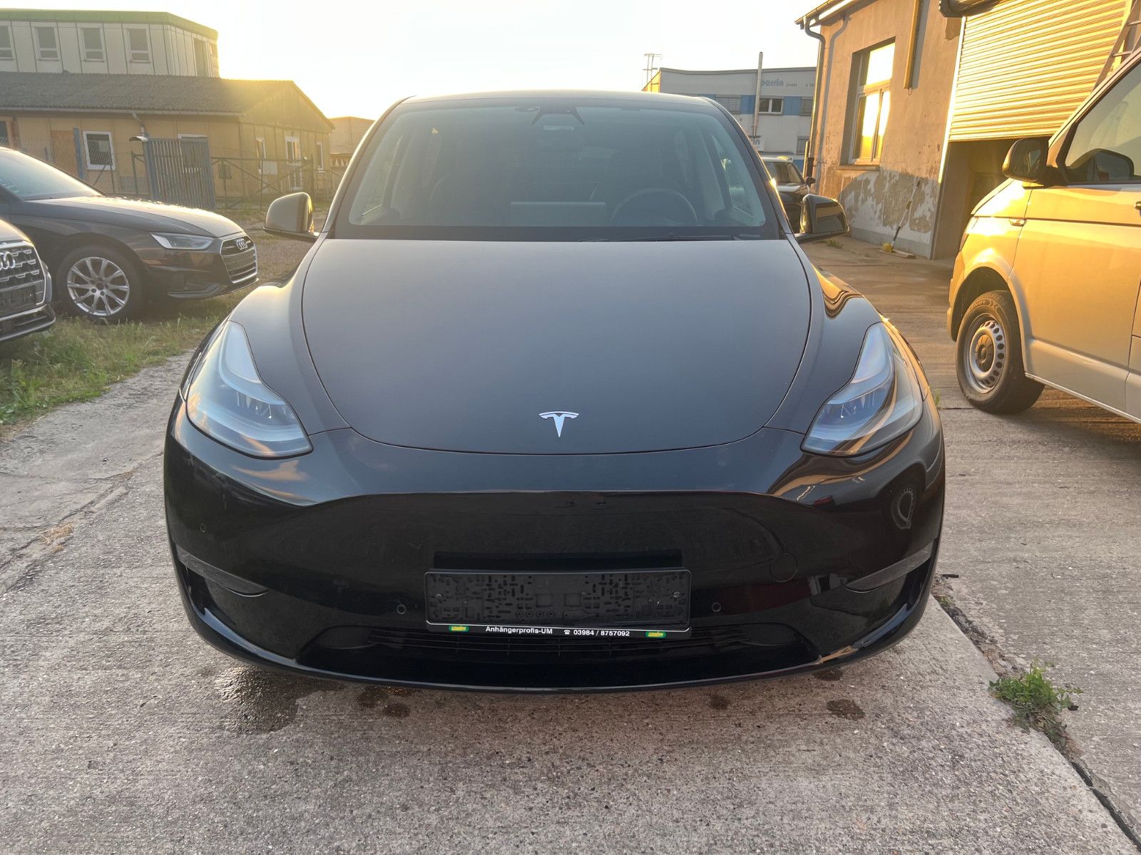 Tesla Model Y Long Range Allrad Leder Kamera 360, 21 foto 8