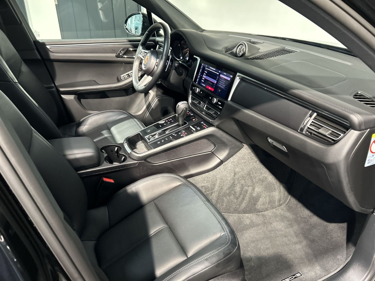 Porsche Macan Panoramadach Rückfahrkamera nur 13.950 km foto 22