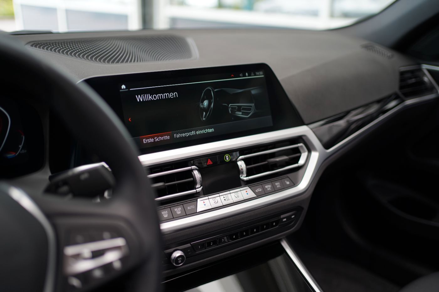 Fahrzeugabbildung BMW 420i Cabrio Open-Air Paket+DrivingAssist+Laserli